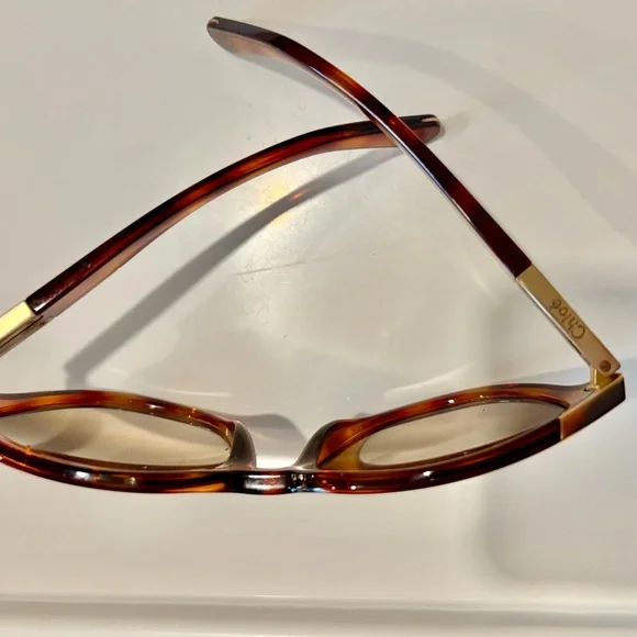 Authentic Chloe Brown Oversized Sunglasses - Picture 3 of 6